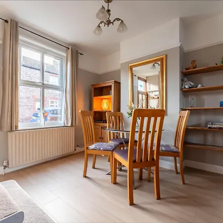 Semesterbostad Harrison House - Heworth In *