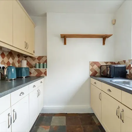 Harrison House - Heworth In *